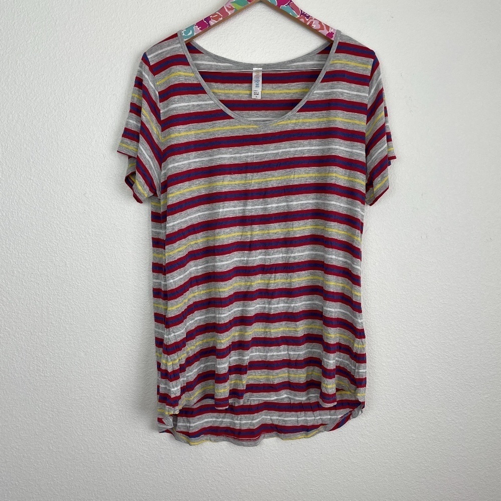 LuLaRoe striped tee size XL // 1955
